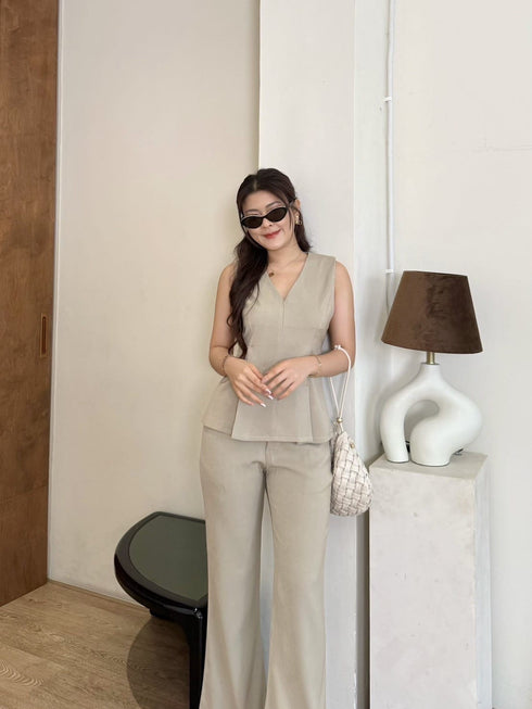 V-Neck Sleeveless Vest With Trousers sets